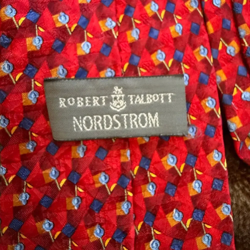 Robert Talbott Nordstrom Red Silk Hand Sewn USA Patterned Necktie MINT CONDITION